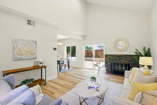 34348 Siward Drive, Fremont CA: https://media.crmls.org/mediaz/254a3f46-efd4-41d7-acbd-c6dd930b7d30.jpg