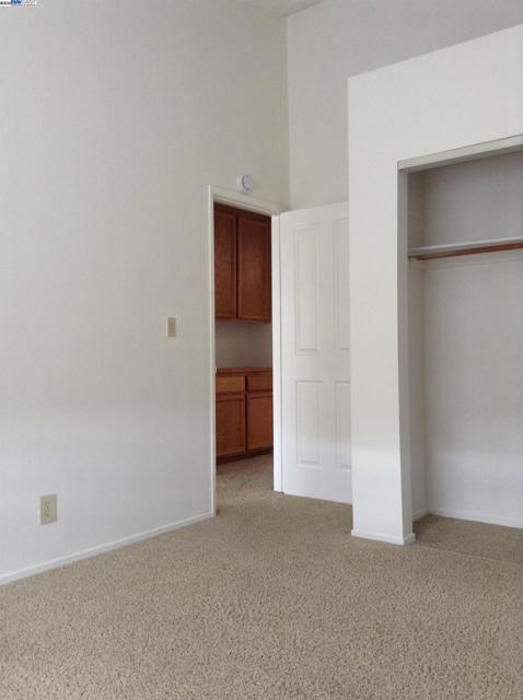 149 Pelican Loop, Pittsburg CA: https://media.crmls.org/mediaz/254a4a43-7c30-4992-af2c-9c510944c3c9.jpg