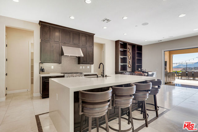 11945 Mirabel Way, Porter Ranch CA: https://media.crmls.org/mediaz/254a8f5d-286f-41c9-90c2-c50d01edd968.jpg