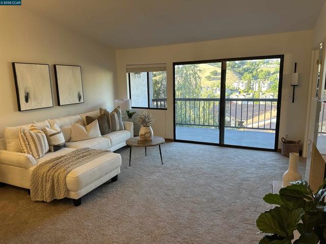4329 Terra Granada Drive, Walnut Creek CA: https://media.crmls.org/mediaz/254aee0e-6deb-4f7e-845a-7583cfbf1d68.jpg