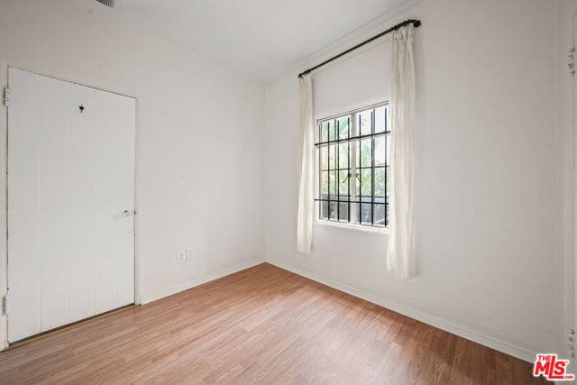 6686 Emmet Terrace, Los Angeles CA: https://media.crmls.org/mediaz/254b355e-2e47-44ef-a286-cfa8c57f87c2.jpg