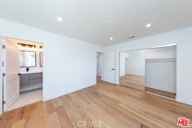 885 Kincaid Avenue, Inglewood CA: https://media.crmls.org/mediaz/254bd0bf-9792-467e-8ccc-29ad72f44749.jpg