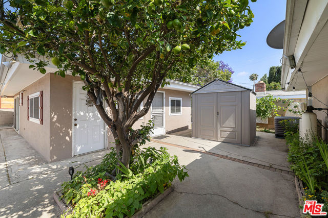 720 Maertin Lane, Fullerton CA: https://media.crmls.org/mediaz/254c6c38-4fd5-40ce-8300-8f90443b437a.jpg