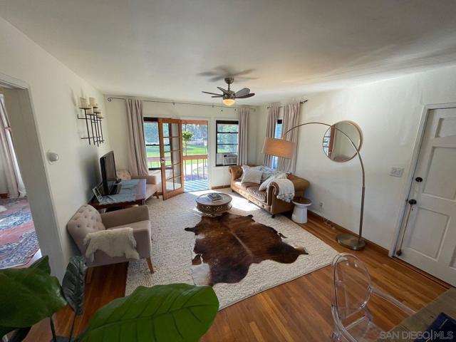1918 Carmelina Dr, San Diego CA: https://media.crmls.org/mediaz/254c80d1-bccc-4968-9192-968784d0e160.jpg