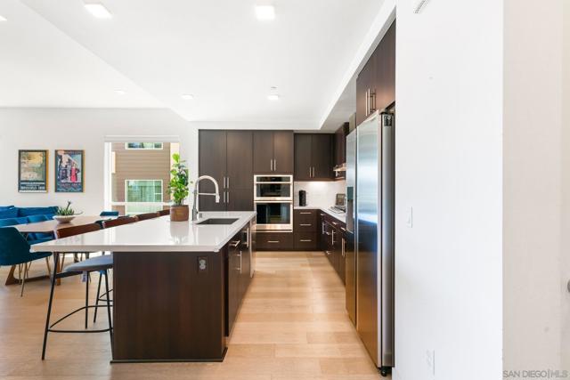 2400 Community Ln, San Diego CA: https://media.crmls.org/mediaz/254d1c58-a055-499a-b2a8-8ad17dc5bf06.jpg