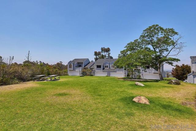 10885 Scripps Ranch Blvd, San Diego CA: https://media.crmls.org/mediaz/254e1167-570a-44b9-b248-6247bceaea44.jpg