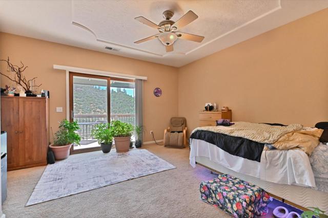 18757 Sunrise Way, Tuolumne CA: https://media.crmls.org/mediaz/254e284e-33b3-4759-939e-9272659a99df.jpg