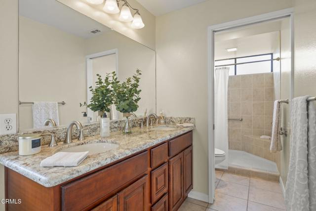 7024 Meadowview Court, Ventura CA: https://media.crmls.org/mediaz/254f2d3a-236f-4e34-9015-d3eedc01de7d.jpg