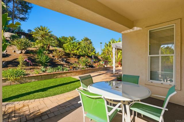 Detail Gallery Image 44 of 68 For 1921 Cresthaven Dr, Vista,  CA 92084 - 4 Beds | 3 Baths