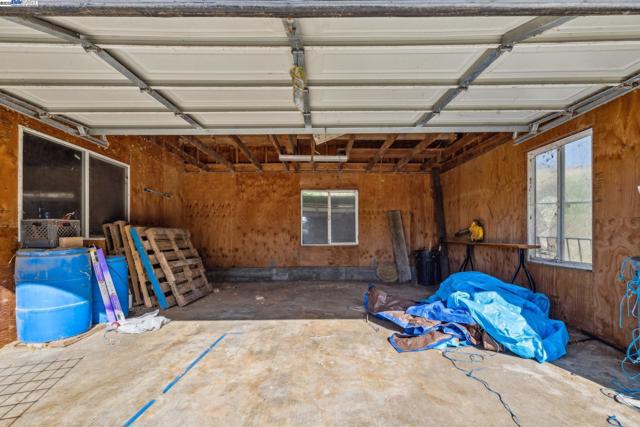 Image 34 of 60 For 25321 Morse Ct