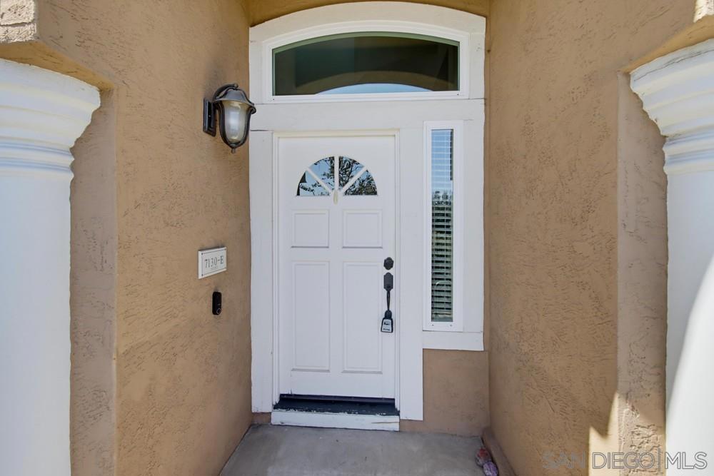 7130 Calabria Ct - photo 9