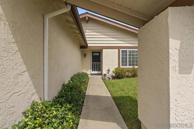 11394 Pegasus Ave, San Diego CA: https://media.crmls.org/mediaz/2550d79e-6912-4792-af8a-06e615e2ceee.jpg