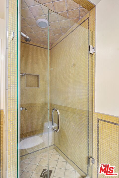 10614 Le Conte Avenue, Los Angeles CA: https://media.crmls.org/mediaz/25516cd3-8afa-4e03-a39a-29633d9cd0db.jpg
