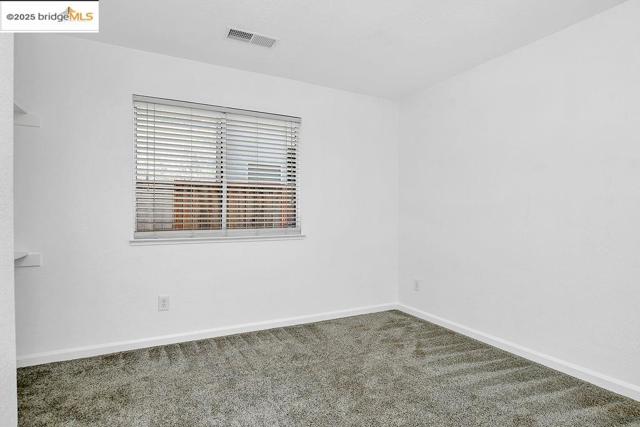 738 Valley Green Dr, Brentwood CA: https://media.crmls.org/mediaz/255170fa-8754-49cf-bb71-40aa668637a1.jpg