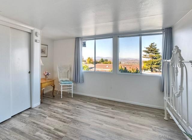 3660 Vista Campana N, Oceanside CA: https://media.crmls.org/mediaz/2551aaa7-9503-4258-95c8-42e73ebb6a0f.jpg