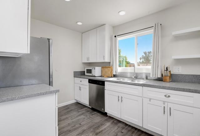 Detail Gallery Image 6 of 24 For 611 San Juhn St, Spring Valley,  CA 91977 - 4 Beds | 2 Baths