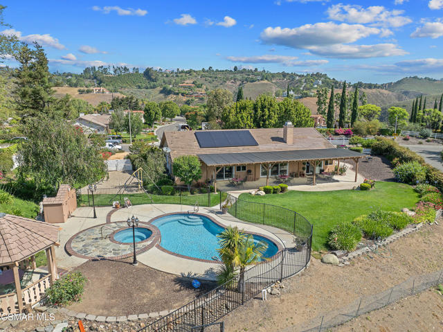 12490 Ridge Drive, Santa Rosa CA: https://media.crmls.org/mediaz/25526413-b4bd-49ac-83c8-c0163712f19d.jpg