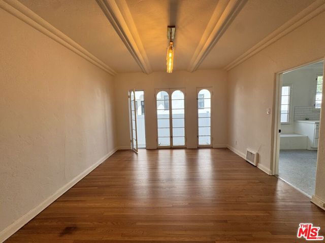 6367 W 6th Street, Los Angeles CA: https://media.crmls.org/mediaz/25530887-2f28-4a07-a149-7dcd7f3115ef.jpg