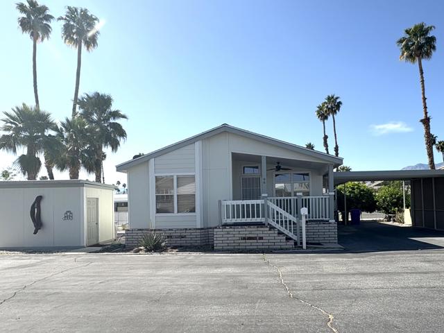 96 Sand Creek, Cathedral City CA: https://media.crmls.org/mediaz/25532350-ffaa-4f6f-99ae-c899a53516d5.jpg