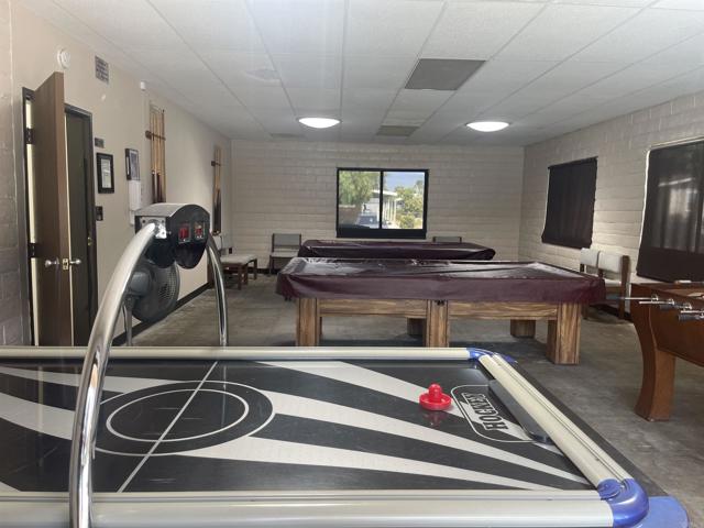 913 S Grand Avenue, San Jacinto CA: https://media.crmls.org/mediaz/2553a69d-01cc-4060-8c3a-08ee52adc747.jpg
