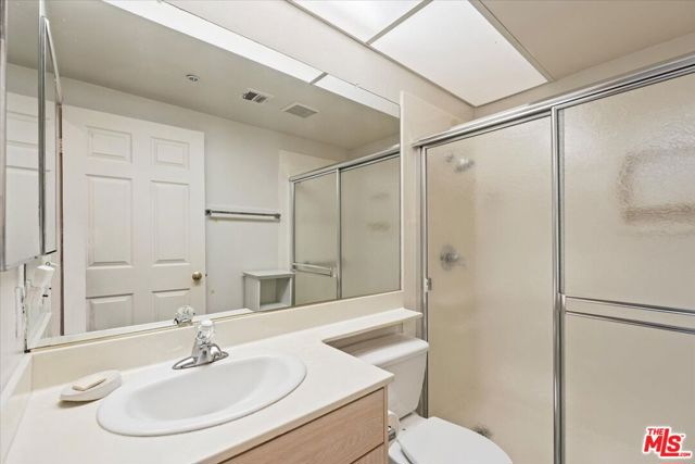 1342 N Sierra Bonita Avenue, West Hollywood CA: https://media.crmls.org/mediaz/2553bb98-d3cb-49d9-9cfd-e9aad6c60d2e.jpg