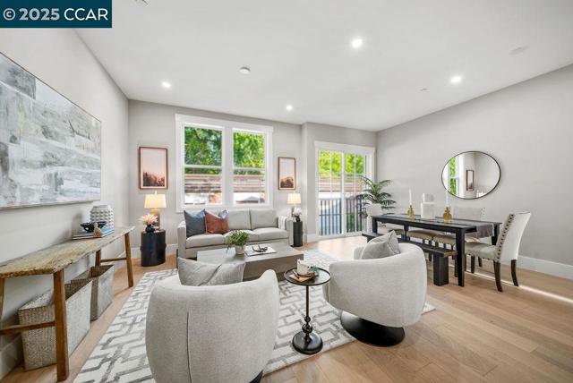 600 Hartz Ave, Danville CA: https://media.crmls.org/mediaz/2553ec2e-55eb-46e8-a173-97346838d3cb.jpg
