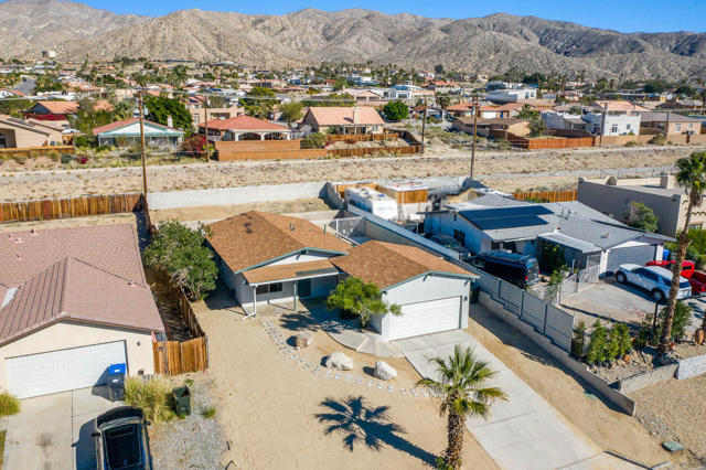 66590 Yucca Drive, Desert Hot Springs CA: https://media.crmls.org/mediaz/25544f72-4f16-48ea-834e-f63df393a6cd.jpg