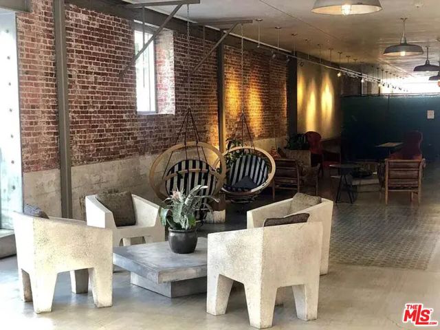 530 S Hewitt Street, Los Angeles CA: https://media.crmls.org/mediaz/25547f8f-249b-4543-87bb-03c625ab1a02.jpg