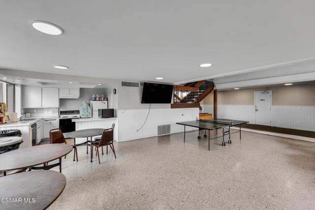 2108 N Brower Street, Simi Valley CA: https://media.crmls.org/mediaz/25555c96-ca9a-4220-8d9c-f5091d4337be.jpg