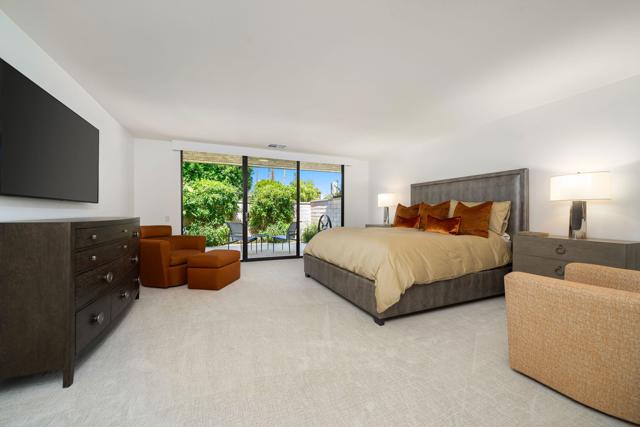 7 Dartmouth Drive, Rancho Mirage CA: https://media.crmls.org/mediaz/2555720e-b44c-420c-8d1e-085752bc9b6b.jpg