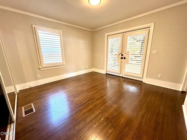 2106 Yosemite Drive, Los Angeles CA: https://media.crmls.org/mediaz/25561892-afdd-4051-8da8-3d919e5fed95.jpg