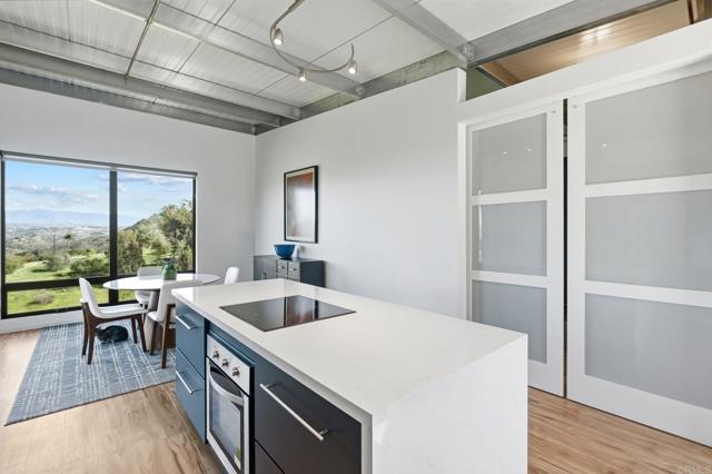 Detail Gallery Image 58 of 75 For 6937 Kellyn Ln, Vista,  CA 92084 - 4 Beds | 4/1 Baths