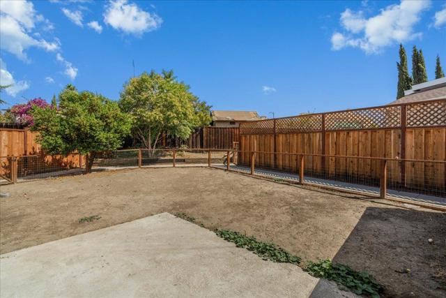 Image 22 of 67 For 2604 Sierra Vista Court