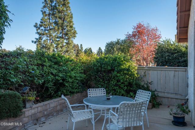 268 Novina Place, Camarillo CA: https://media.crmls.org/mediaz/2557989e-f7ee-4517-9e97-b31583a4b11b.jpg