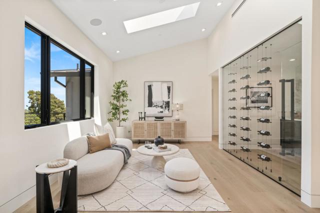 510 Darrell Road, Hillsborough CA: https://media.crmls.org/mediaz/2557a670-3cd3-4364-b8bd-247f47c9a3f6.jpg