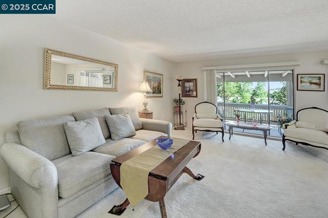 1400 Canyonwood, Walnut Creek CA: https://media.crmls.org/mediaz/2557ab32-354e-4505-9eb3-4049a1a4c4c6.jpg