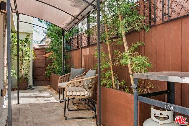 2 Bed Home for Sale in Los Angeles, California