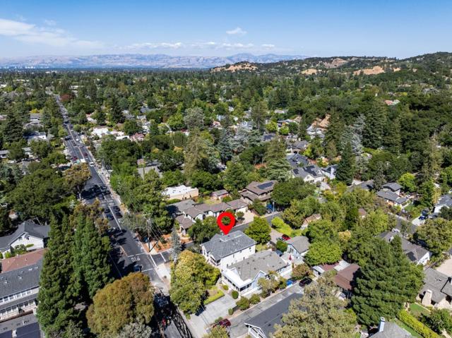 256 Los Gatos Boulevard, Los Gatos CA: https://media.crmls.org/mediaz/255890f3-a2e3-48e6-9588-6f2874bbe619.jpg