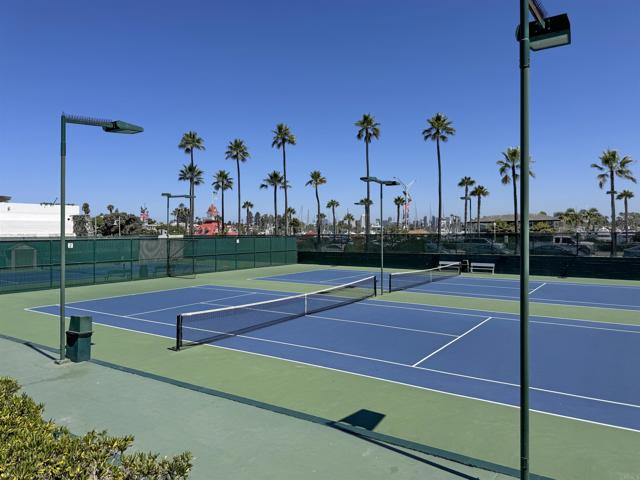 1770 Avenida del Mundo, Coronado CA: https://media.crmls.org/mediaz/2559064c-e25b-4b56-87b2-e8e39cf30c09.jpg