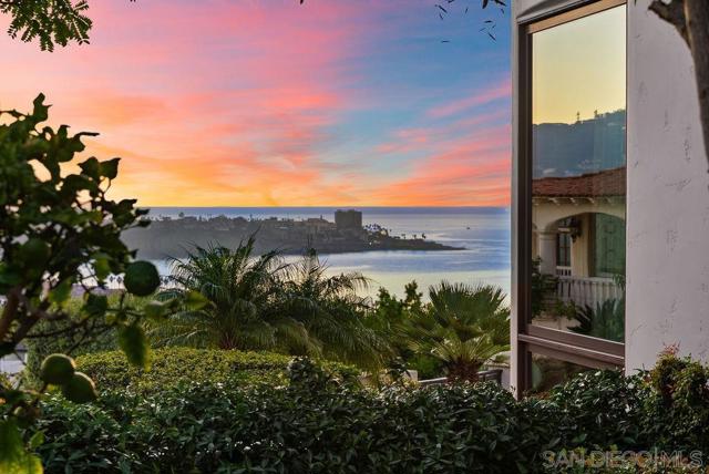 2516 Ruette Nicole, La Jolla CA: https://media.crmls.org/mediaz/25590b1b-9b0e-4333-ad5e-5236679463b2.jpg