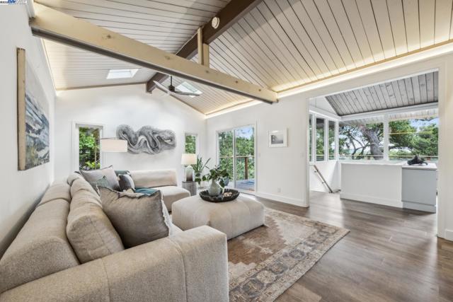 589 TAHOS ROAD, Orinda CA: https://media.crmls.org/mediaz/255997f5-23e0-4c81-92dd-12a55886e3b1.jpg