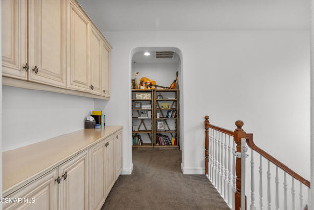 1729 Bluesage Court, Simi Valley CA: https://media.crmls.org/mediaz/255a278c-a620-4092-be7d-a49cbbe274e9.jpg