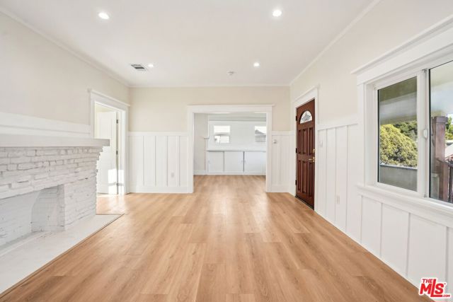 247 S Benton Way, Los Angeles CA: https://media.crmls.org/mediaz/255ac81c-bc8c-40c2-8088-4899a534a8d3.jpg