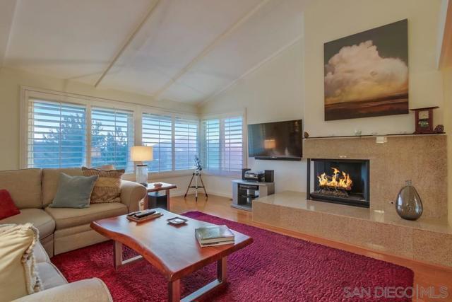 1963 Hacienda Circle, El Cajon CA: https://media.crmls.org/mediaz/255b6683-b135-4741-ac0e-290c8ba7a1ac.jpg