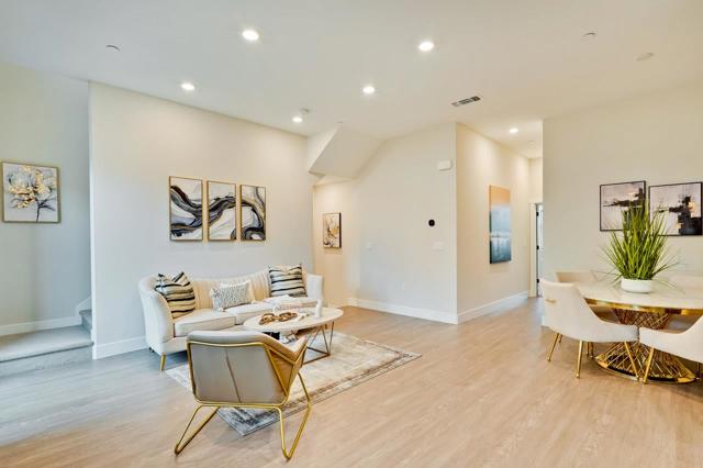 536 SoMi Court, Hayward CA: https://media.crmls.org/mediaz/255c29bf-2834-49c7-83f4-bc7b42c1a55b.jpg