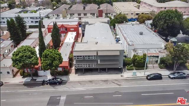 1241 N Fairfax Avenue, West Hollywood CA: https://media.crmls.org/mediaz/255c907e-a53b-4513-87cd-151e6cd52680.jpg