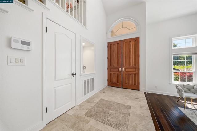 Image 18 of 60 For 812 Beaver Creek Ct