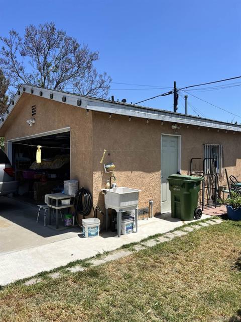 1622 W 223Rd St, Torrance CA: https://media.crmls.org/mediaz/255d697f-c04a-4c25-ab1b-116c3ebf9f18.jpg