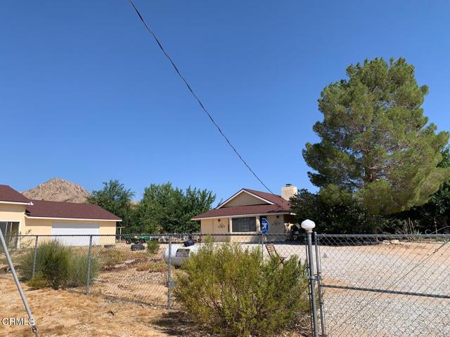 Detail Gallery Image 10 of 51 For 31212 Rabbit Springs Rd, Lucerne Valley,  CA 92356 - 3 Beds | 2 Baths