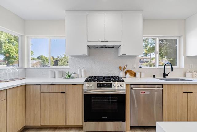 1129 Lexington Drive, Sunnyvale CA: https://media.crmls.org/mediaz/255d889f-735d-49c9-9495-c7b151209bbf.jpg